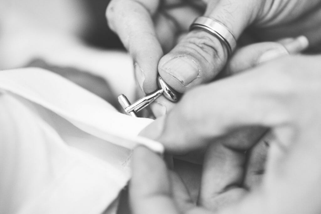 Particolare Preparazioen sposo